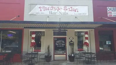 Montage Salon
