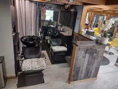 Remi's Salon & Rejuvenate Massage,LLC