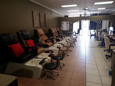 Salon P & T Nail & Spa