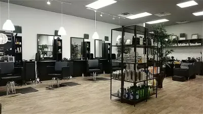 Modern Organic Salon & Spa (MOSS)
