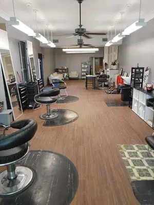 Salon Crescent City