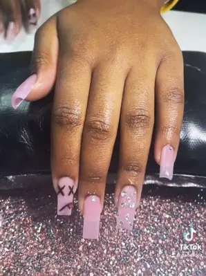 Touch’d Beauty Lounge