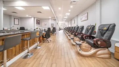 Alluria Nails & Spa