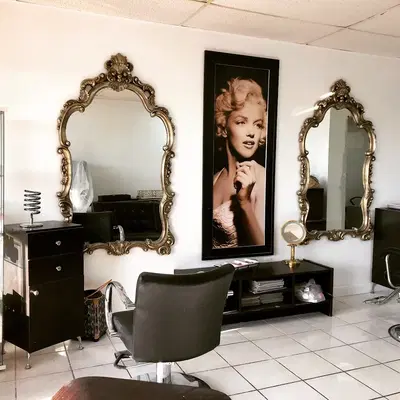 Riquitina’s Beauty Salon