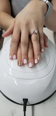 Clarita’s beauty salon