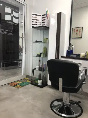 Yari’s Dominican Hair Salon