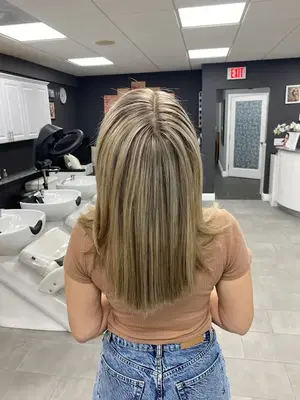 Maxim Salon & Spa