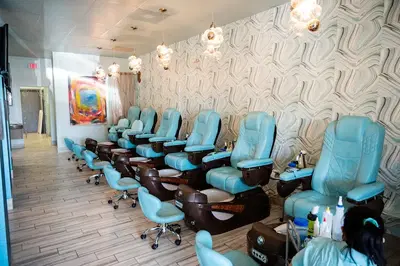 B Salon & Spa