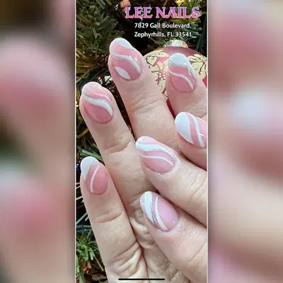 Lee Nails