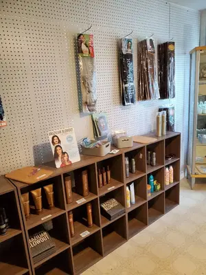 Bobbi Pinz Hair Salon