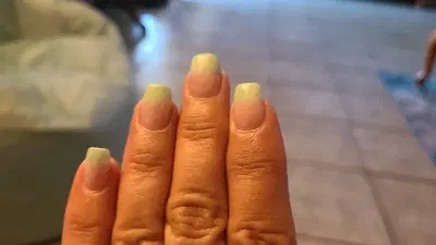 Apex Nails