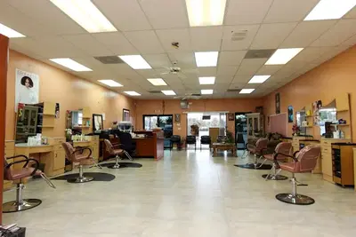 Mercedes Dominican Hair Salon