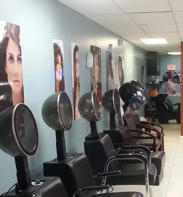 Eliz Dominican Hair Salon