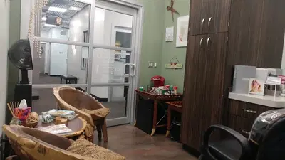 Yvonne's Hair Studio