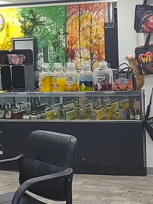 Itzanu Season Salon & Spa