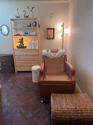 The Golden Hare Salon
