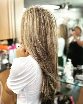 The Zooo Hair & Nail Design