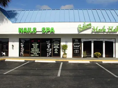 Salon Mark Hall