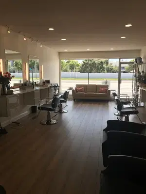 Salon Vachon