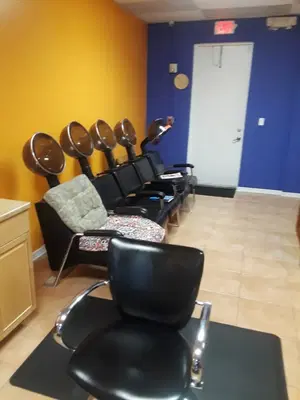 J J Hair & Nail Salon