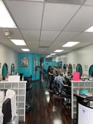 Dayanara Dominican Salon