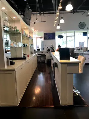 TiPSY Salon & Bar - Wellington
