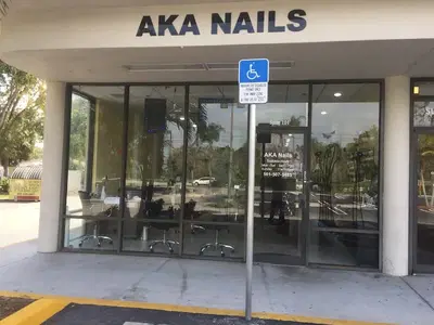 AKA Nails