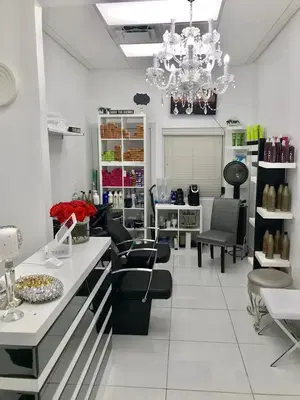 Luna Salon Suites