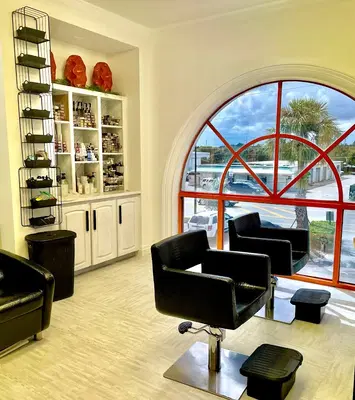 Karen DiGirolamo Drama Queen Salon