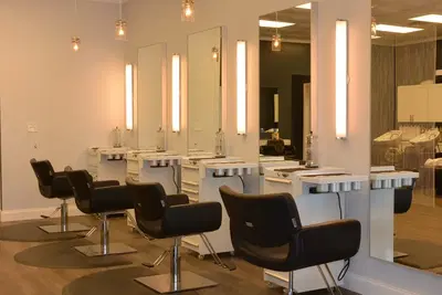 Salon 26 North