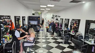 Juliana's Salon