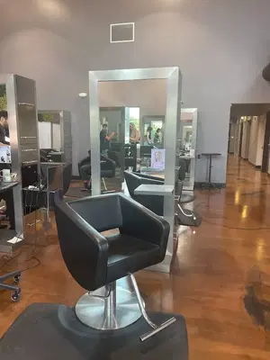 AVEDA Salon Norrell - Carrollwood