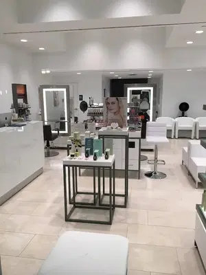SAVANT SALON