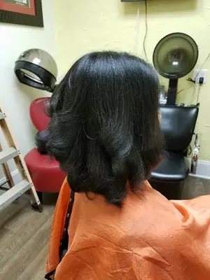 Carol Wayne Salon