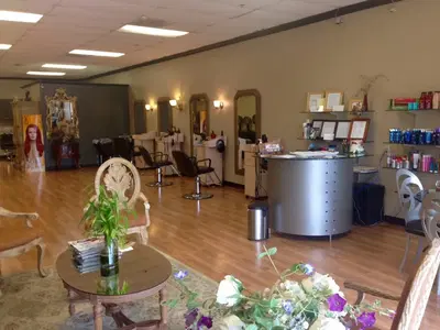 Nancys Salon