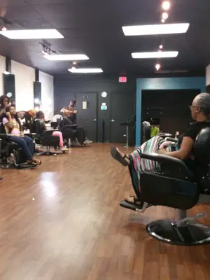 Salon Sarae