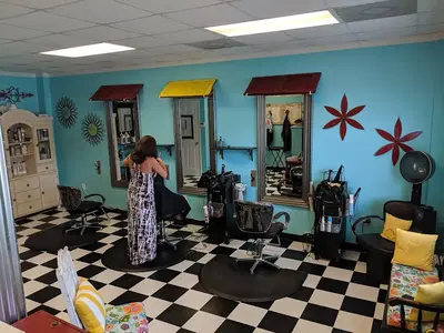 Hey Beautiful Salon