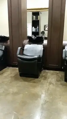 Colours Salon