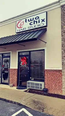 Two Chix Hair Shop