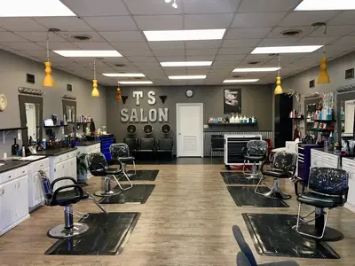 Twisted Sisters Salon ….