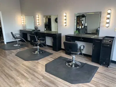 Southern Roots Salon of Dalton