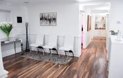 ImagineUrHair Salon & Suites
