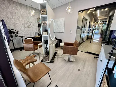 Lotus Studio Salon