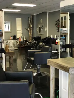 Unique Salon and Boutique