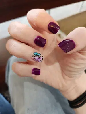 Sunny Nail
