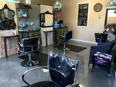 Urban West Salon