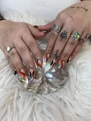 Happy Nails