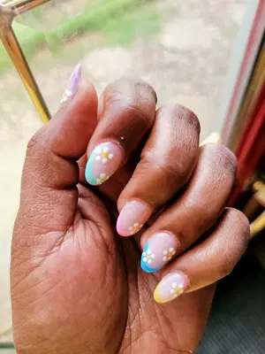 LaFe Nails