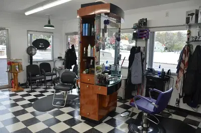 Joanie's Shear Artists