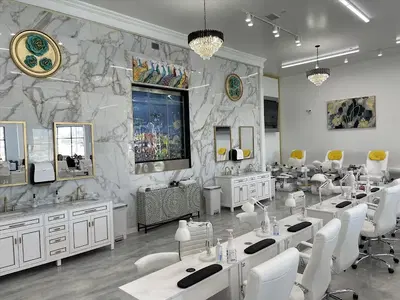 Pon Nail Spa